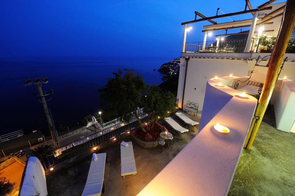 La Casa Del Melograno Villa Furore Bagian luar foto