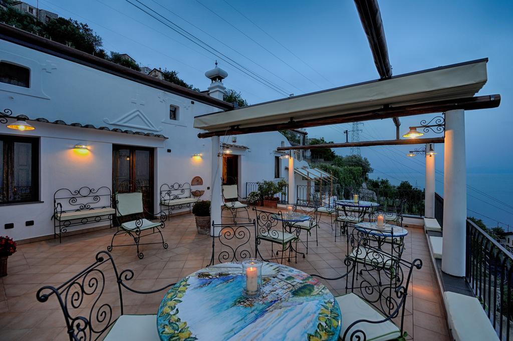 La Casa Del Melograno Villa Furore Bagian luar foto